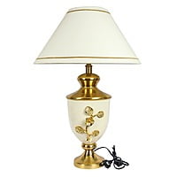 Traditional Elegance: Ornate Table Lamp with rich colors for Home Décor