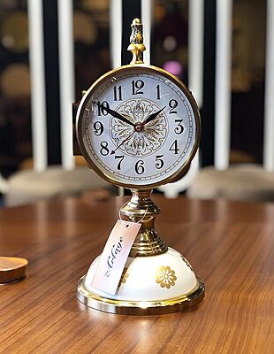 The Artage Metal Brass Gold Finish Mina Watch