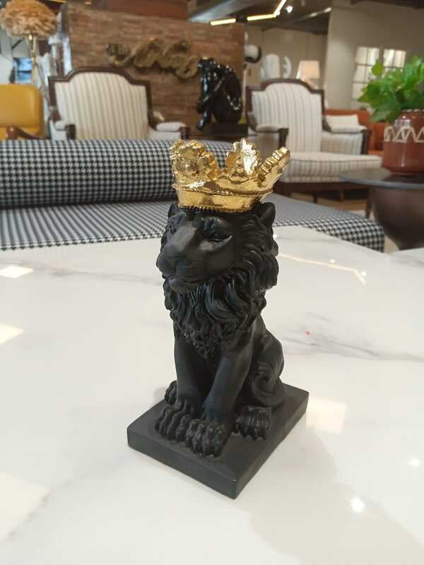 Black Lion with Crown